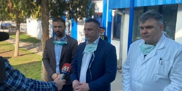 Донација КБЦ у Грачаници: Респиратор за најтеже пацијенте